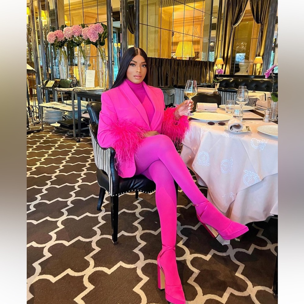 LAST FEW 🫶🏼 ZARA NWT BLOGGERS FAV PINK FEATHER BLAZER - Picture 7 of 16